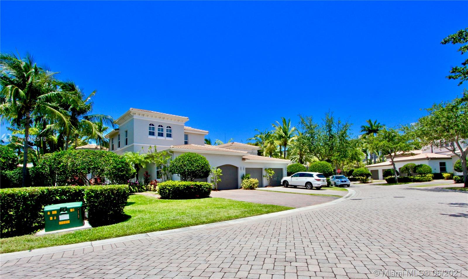 Photo 1 of Spinnaker Dr W