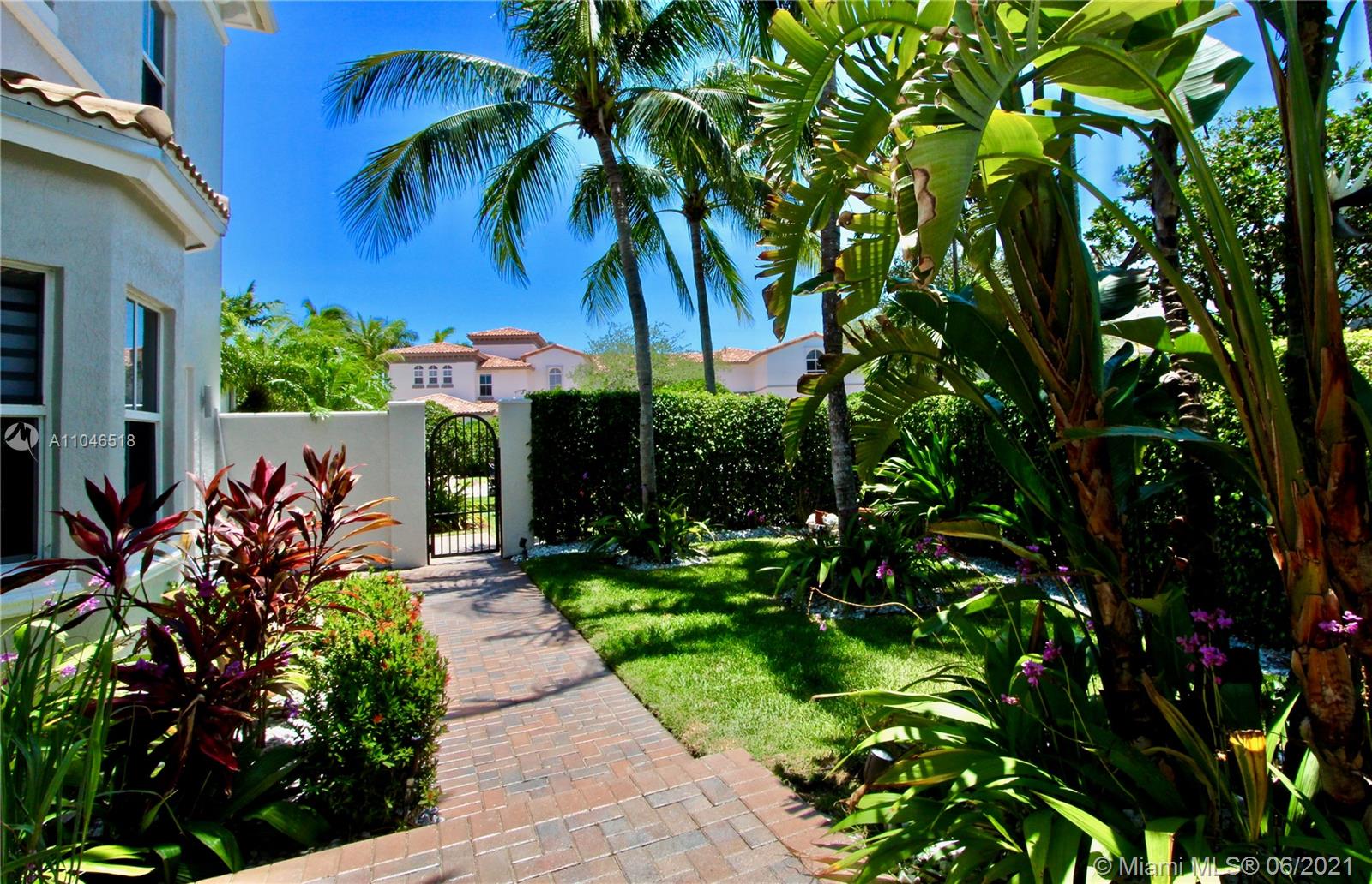 Photo of 867 Spinnaker Dr W, Hollywood, Florida, 33019 -