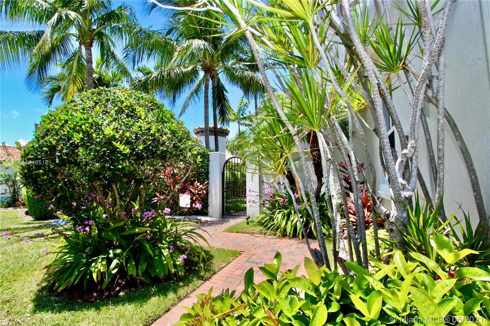Photo of 867 Spinnaker Dr W, Hollywood, Florida, 33019 -