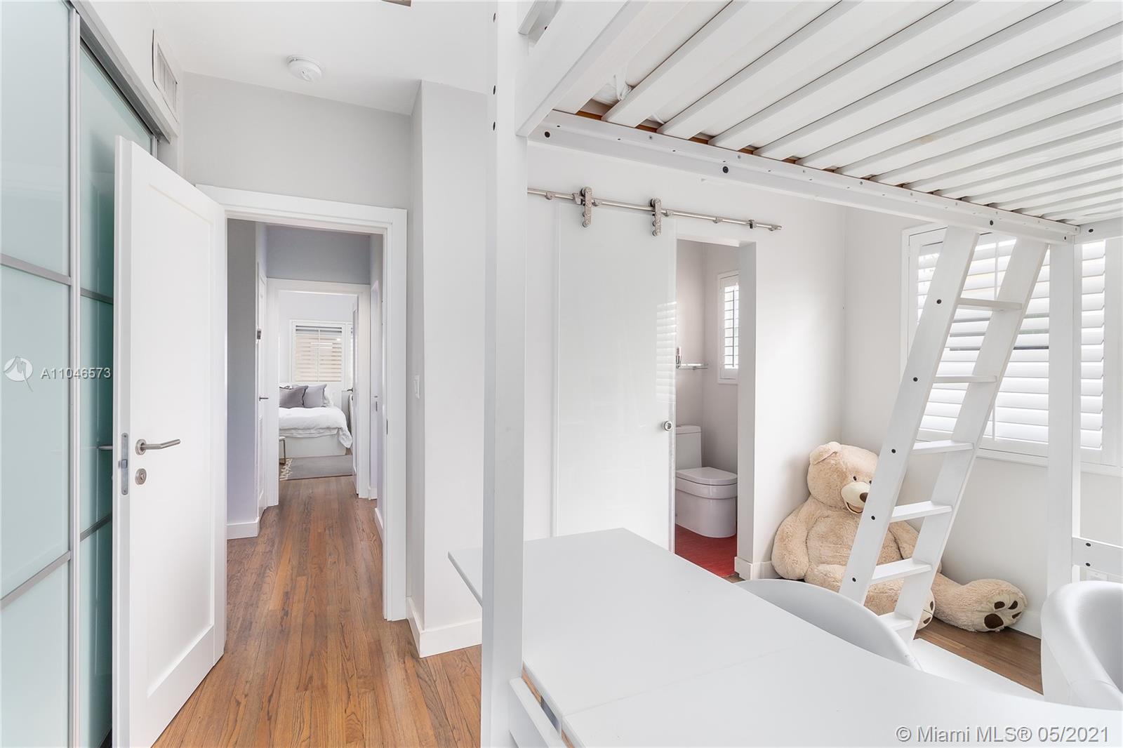 See details / 970 sq. ft. $ 2021-05-24 0 Photo