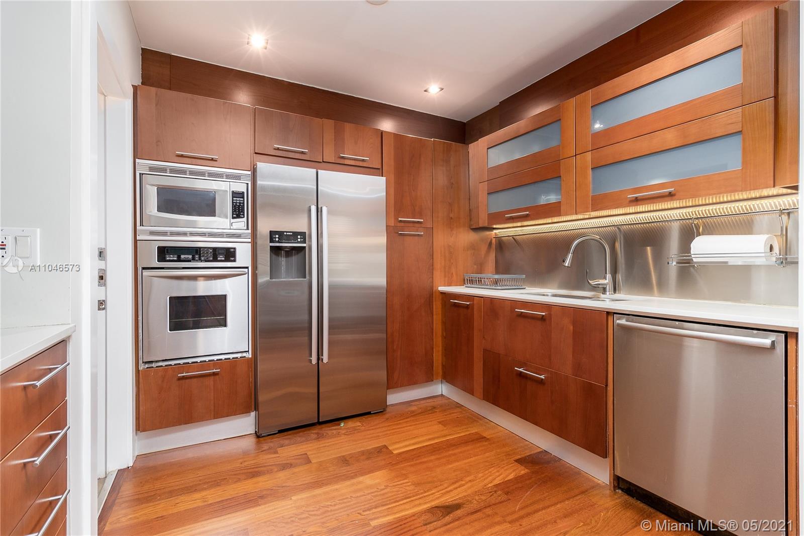 See details / 970 sq. ft. $ 2021-05-24 0 Photo