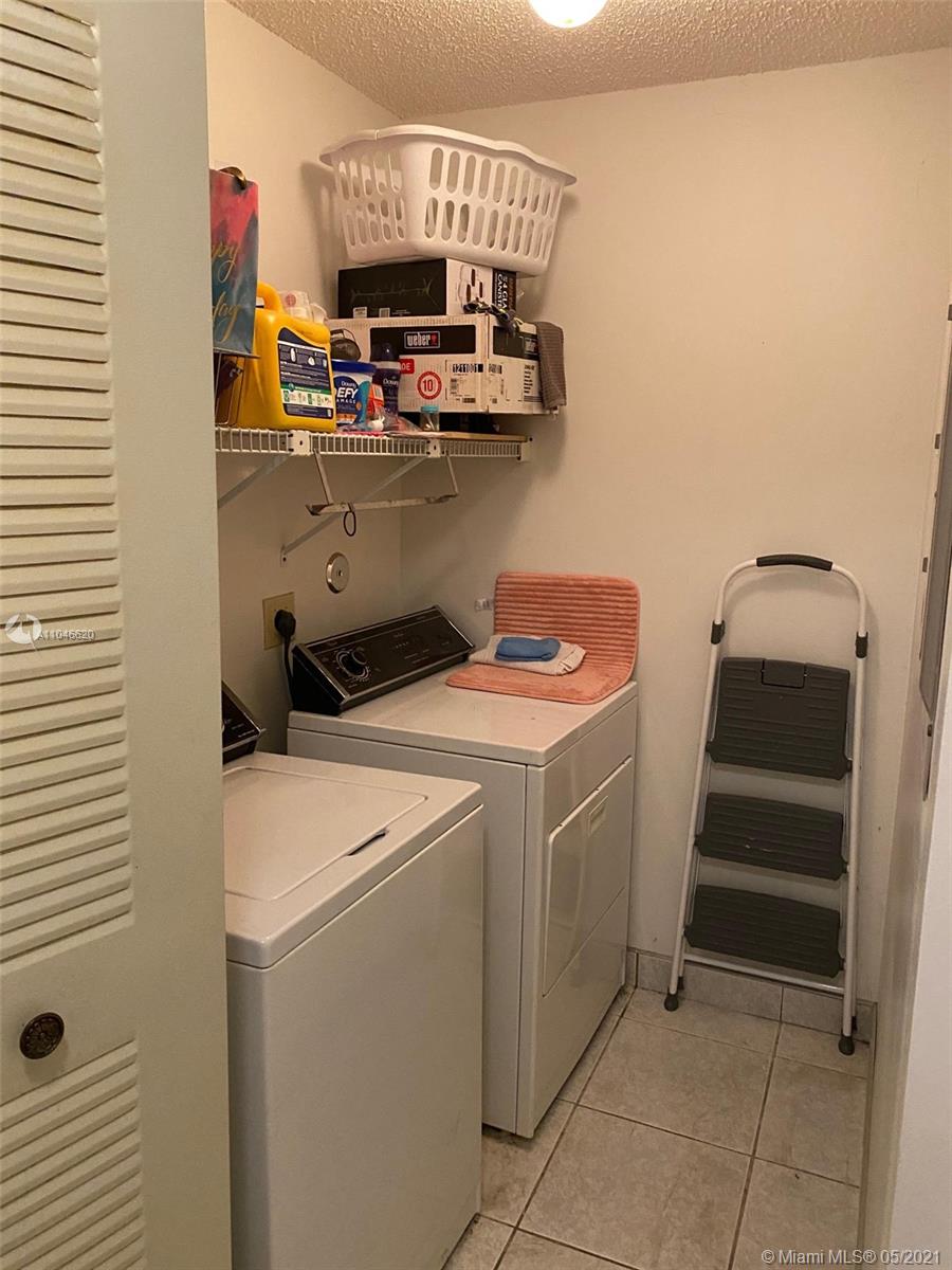 See details / 2319 sq. ft. $ 2021-05-24 0 Photo