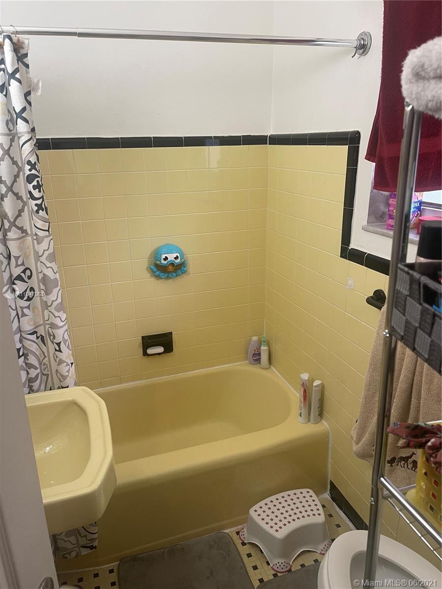 See details / 2317 sq. ft. $ 2021-05-24 0 Photo