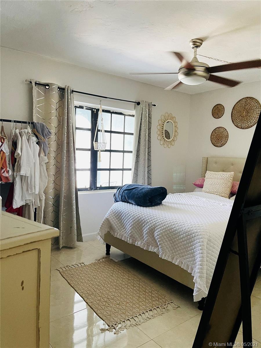 See details / sq. ft. $ 2021-05-24 0 Photo