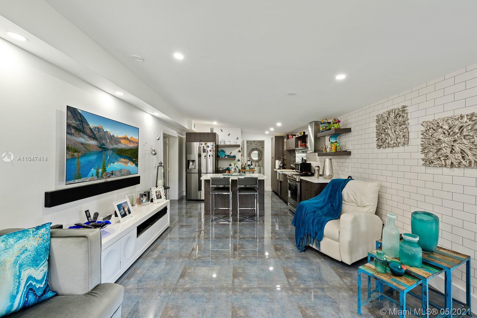 See details / 2745 sq. ft. $ 2021-05-25 0 Photo