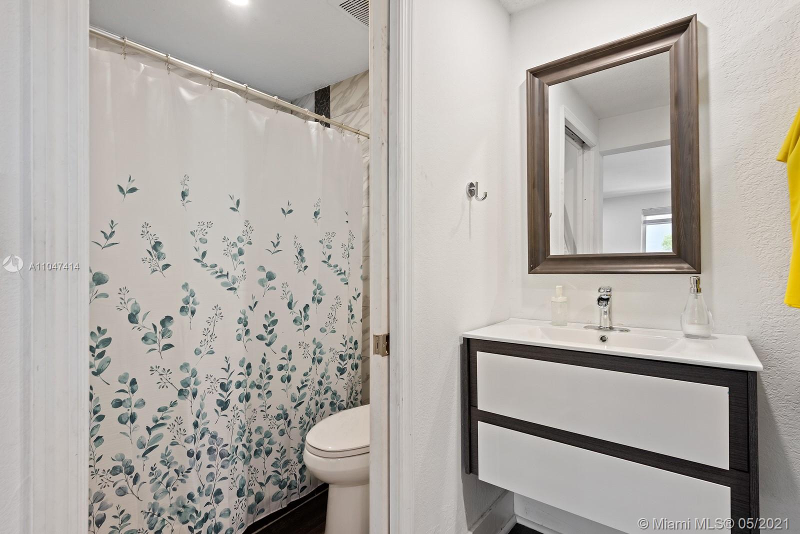 See details / 2745 sq. ft. $ 2021-05-25 0 Photo