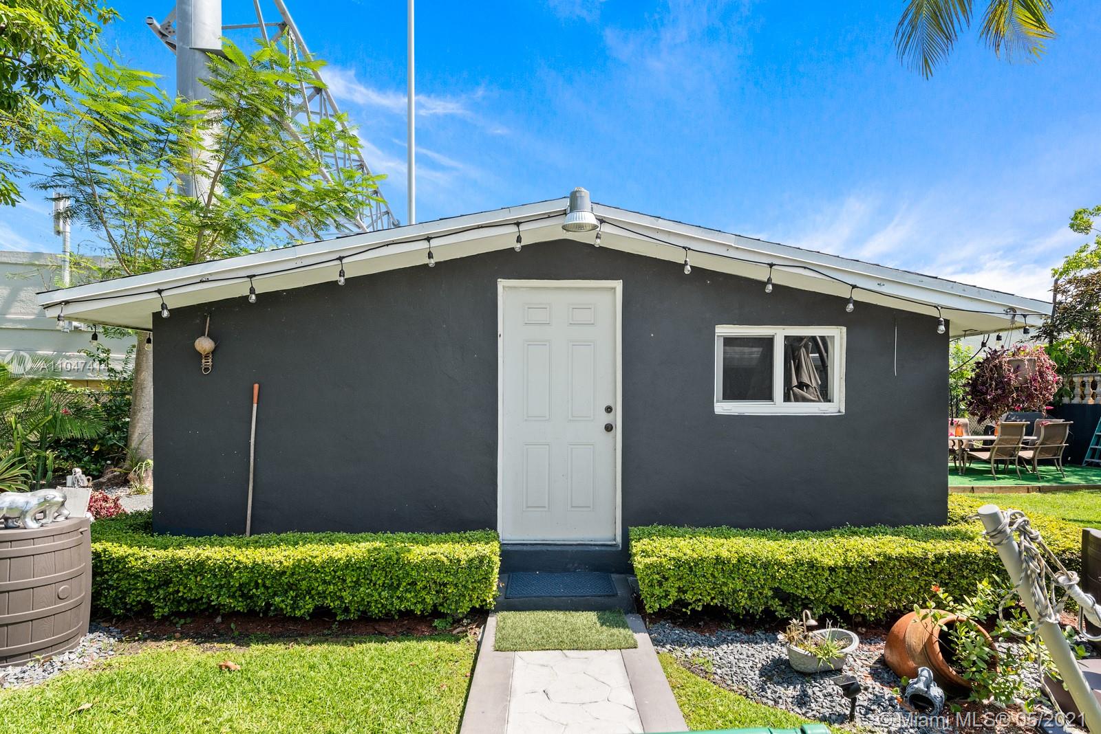 See details / 2745 sq. ft. $ 2021-05-25 0 Photo