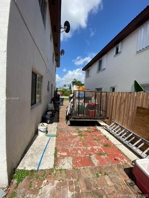 See details / 2240 sq. ft. $ 2021-05-25 0 Photo