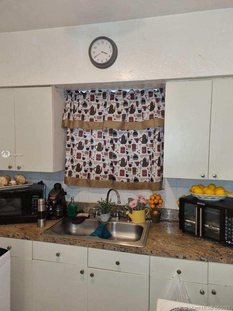 See details / 2112 sq. ft. $ 2021-05-25 0 Photo