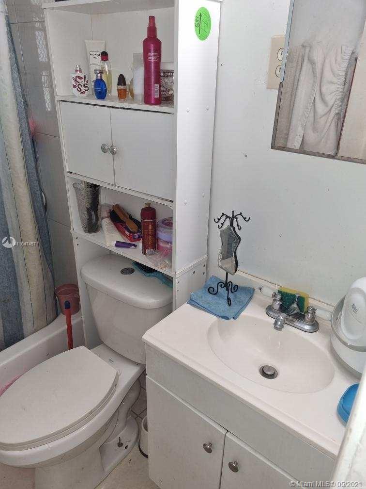 See details / 2112 sq. ft. $ 2021-05-25 0 Photo