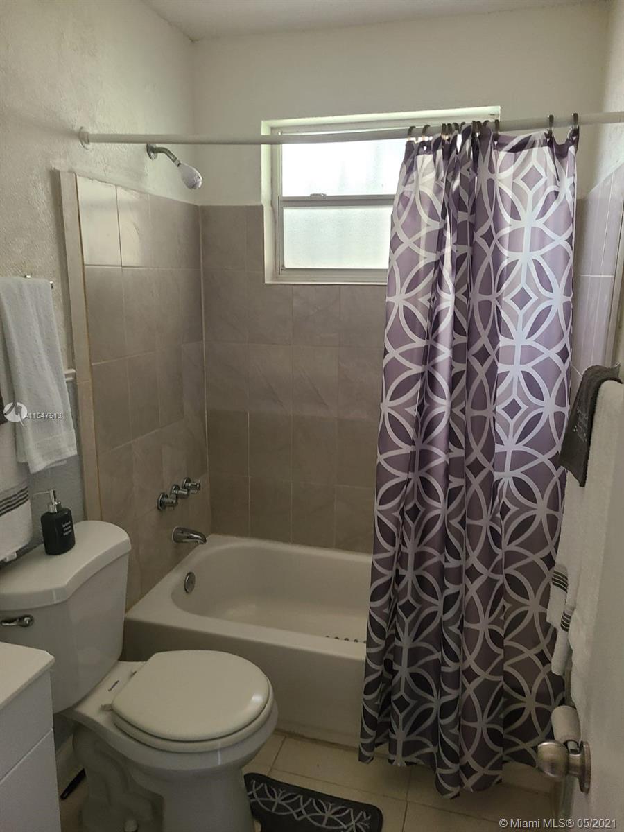 See details / 1352 sq. ft. $ 2021-05-25 0 Photo
