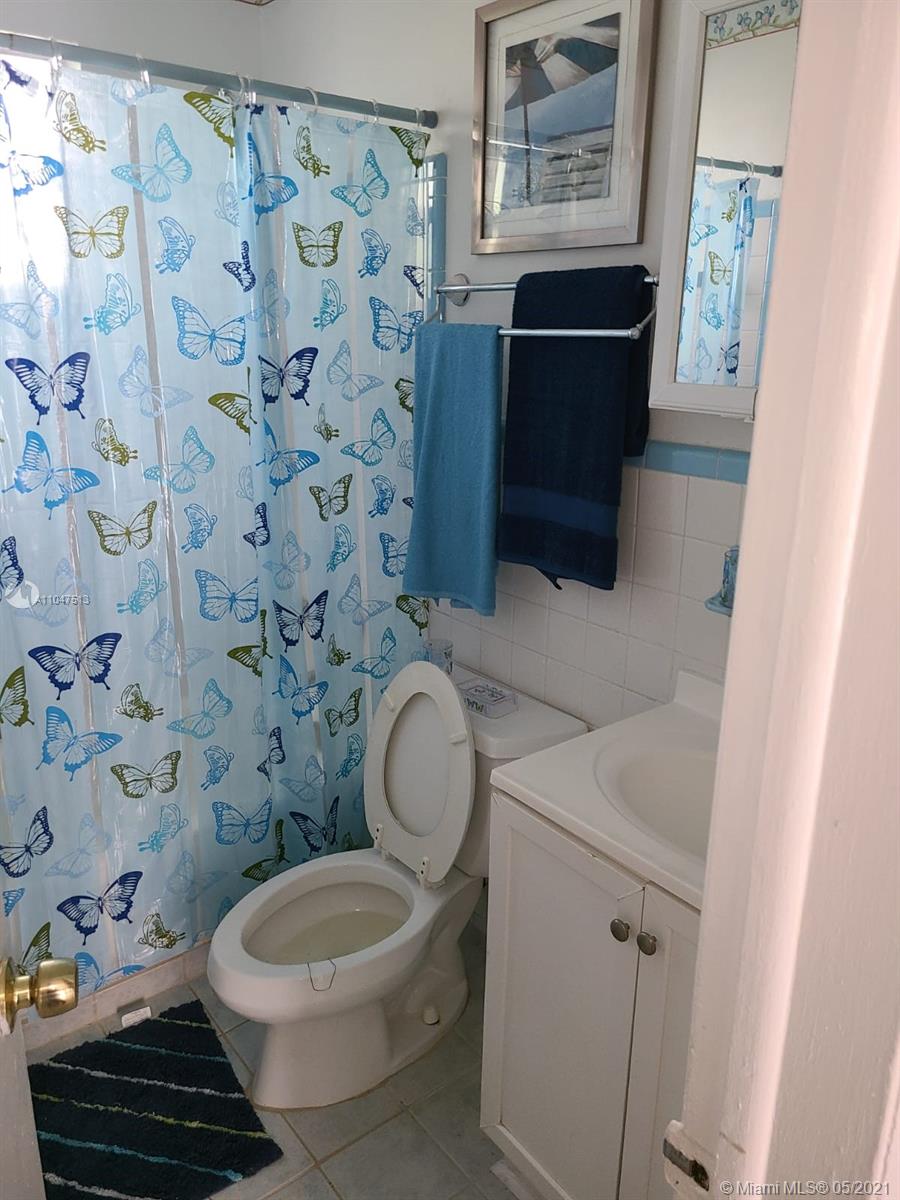 See details / 1352 sq. ft. $ 2021-05-25 0 Photo