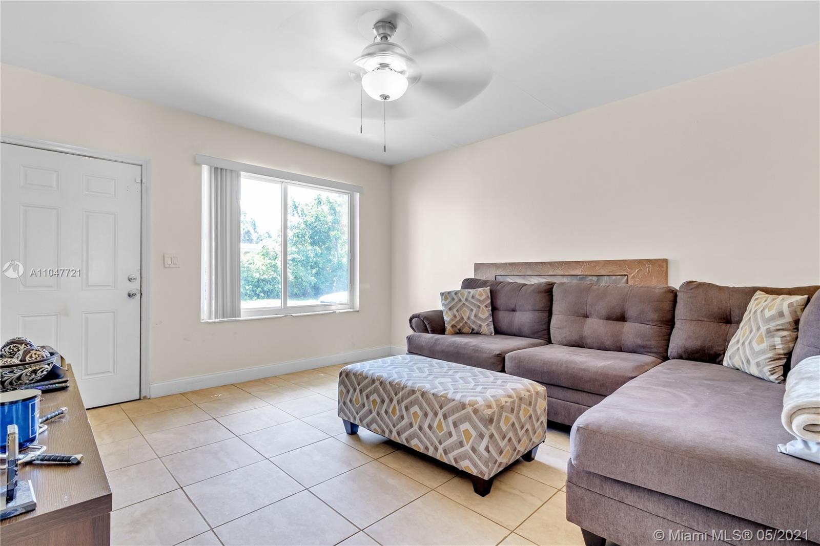 See details / 1560 sq. ft. $ 2021-05-25 0 Photo