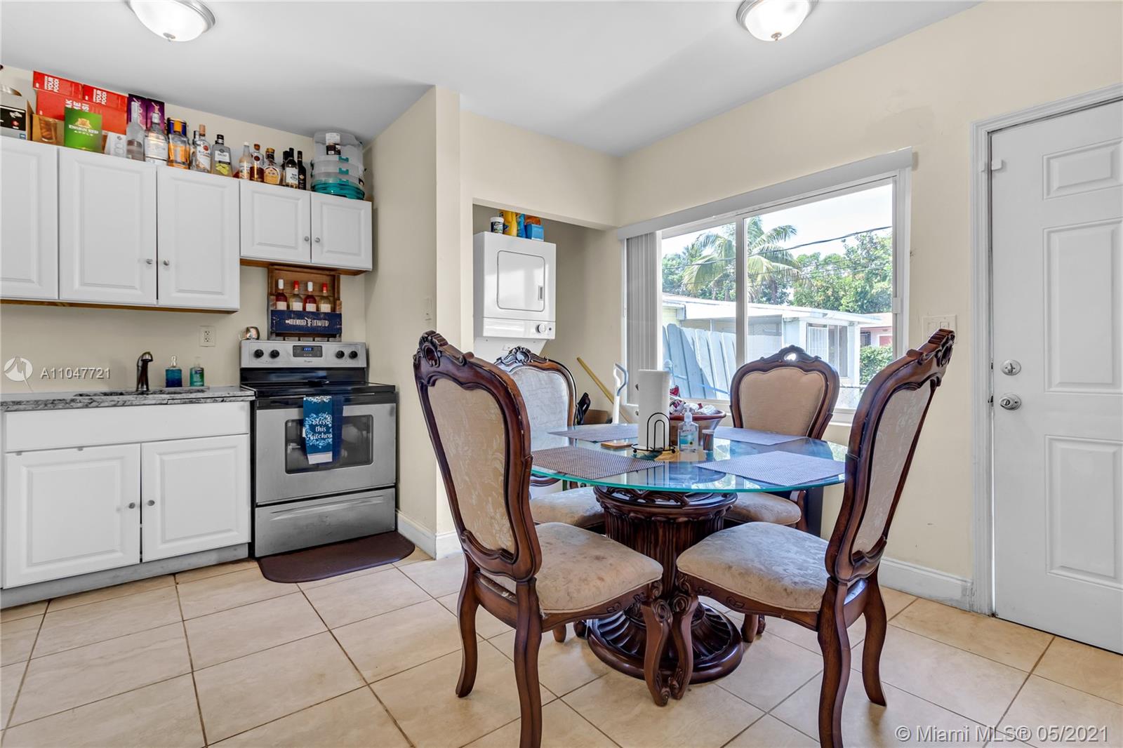 See details / 1560 sq. ft. $ 2021-05-25 0 Photo