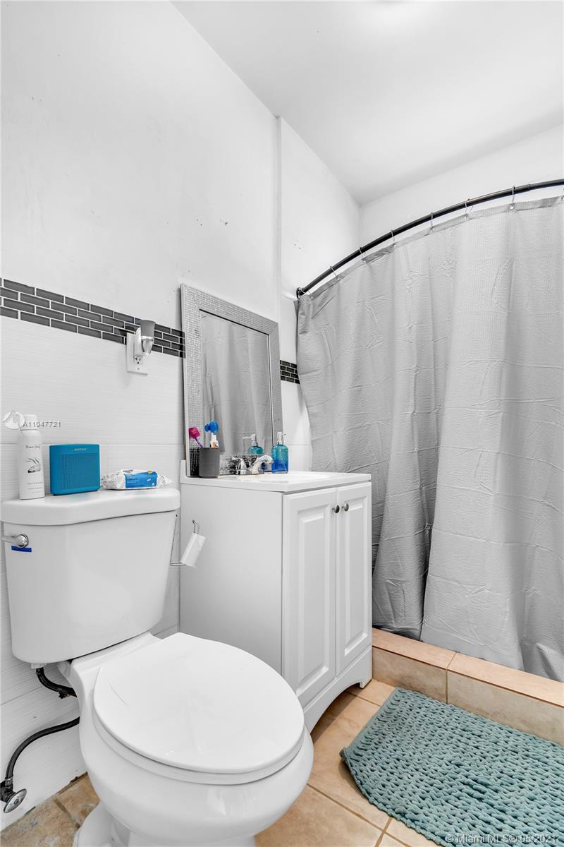 See details / 1560 sq. ft. $ 2021-05-25 0 Photo