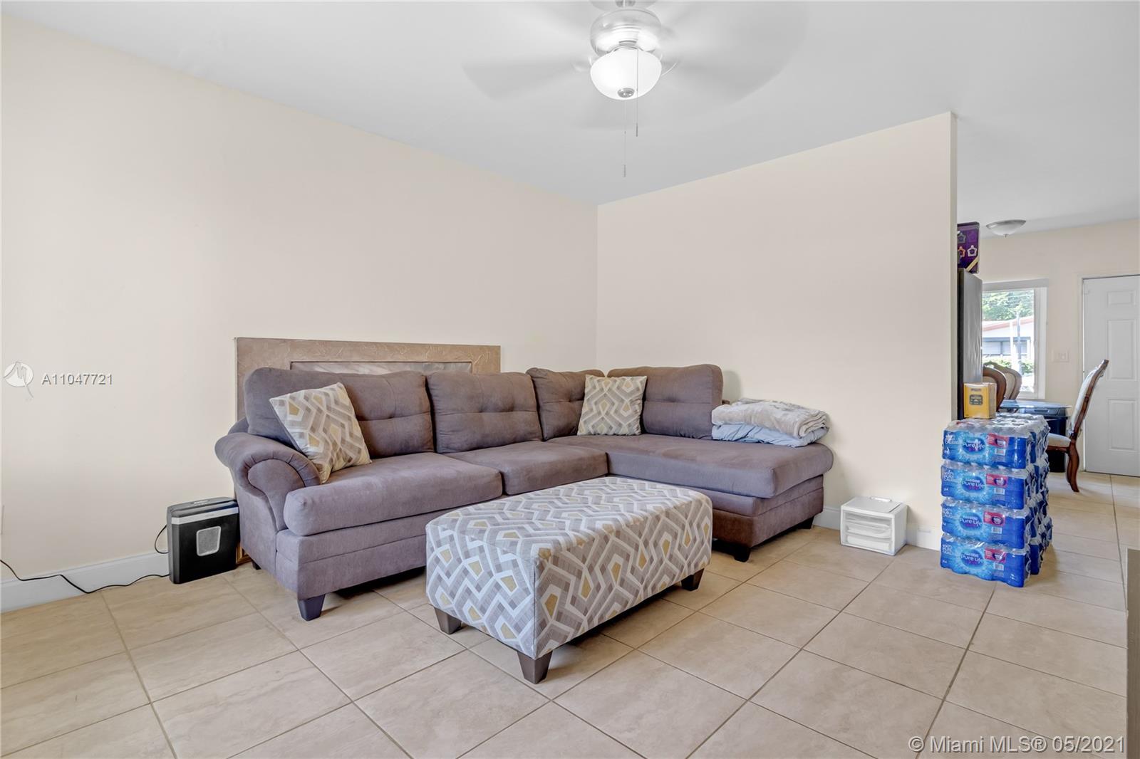 See details / 1560 sq. ft. $ 2021-05-25 0 Photo