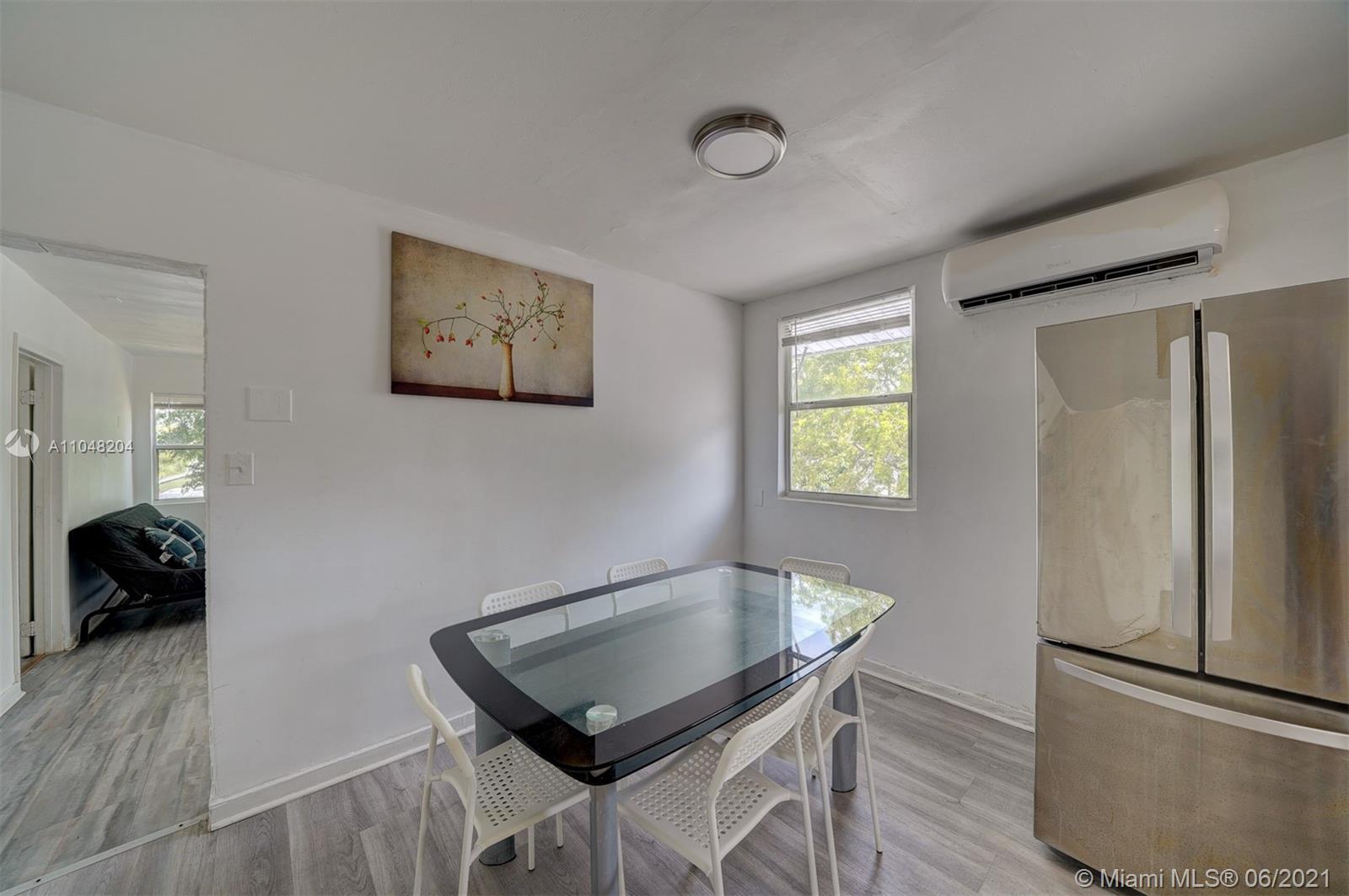 See details / 2922 sq. ft. $ 2021-05-26 0 Photo
