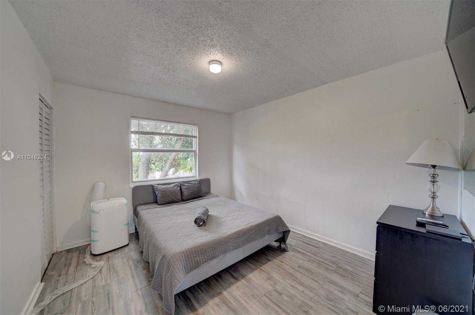 See details / 2922 sq. ft. $ 2021-05-26 0 Photo