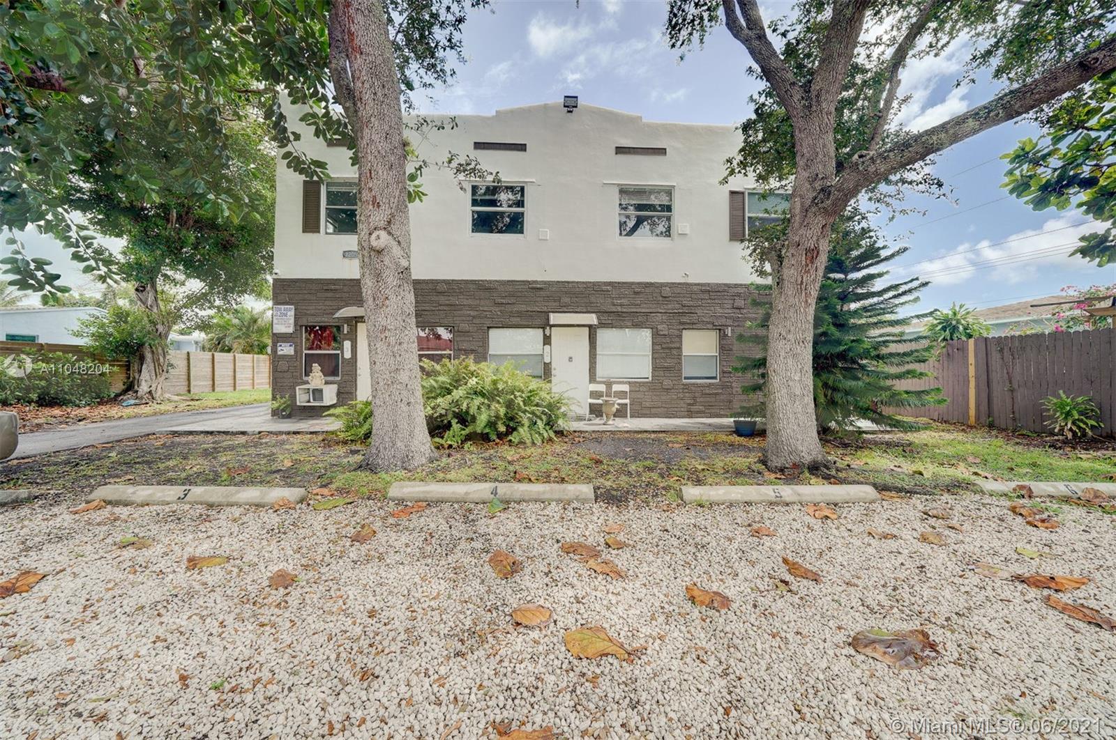 See details / 2922 sq. ft. $ 2021-05-26 0 Photo
