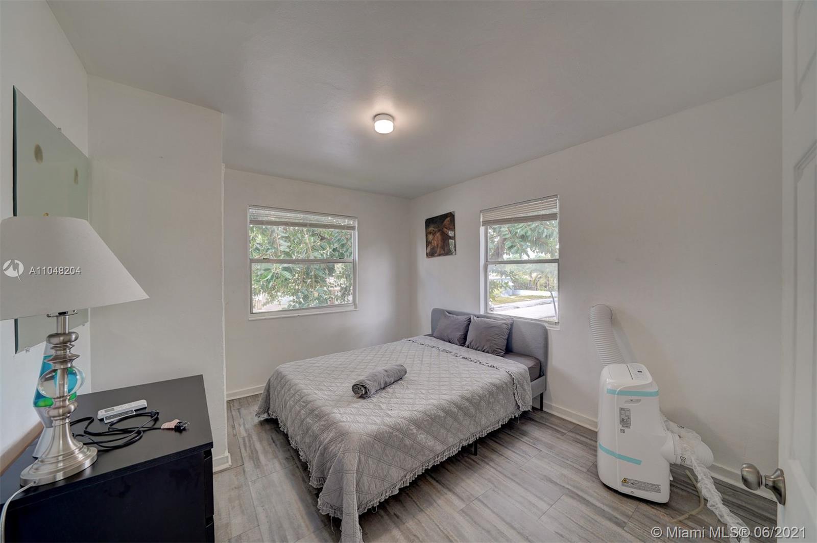 See details / 2922 sq. ft. $ 2021-05-26 0 Photo