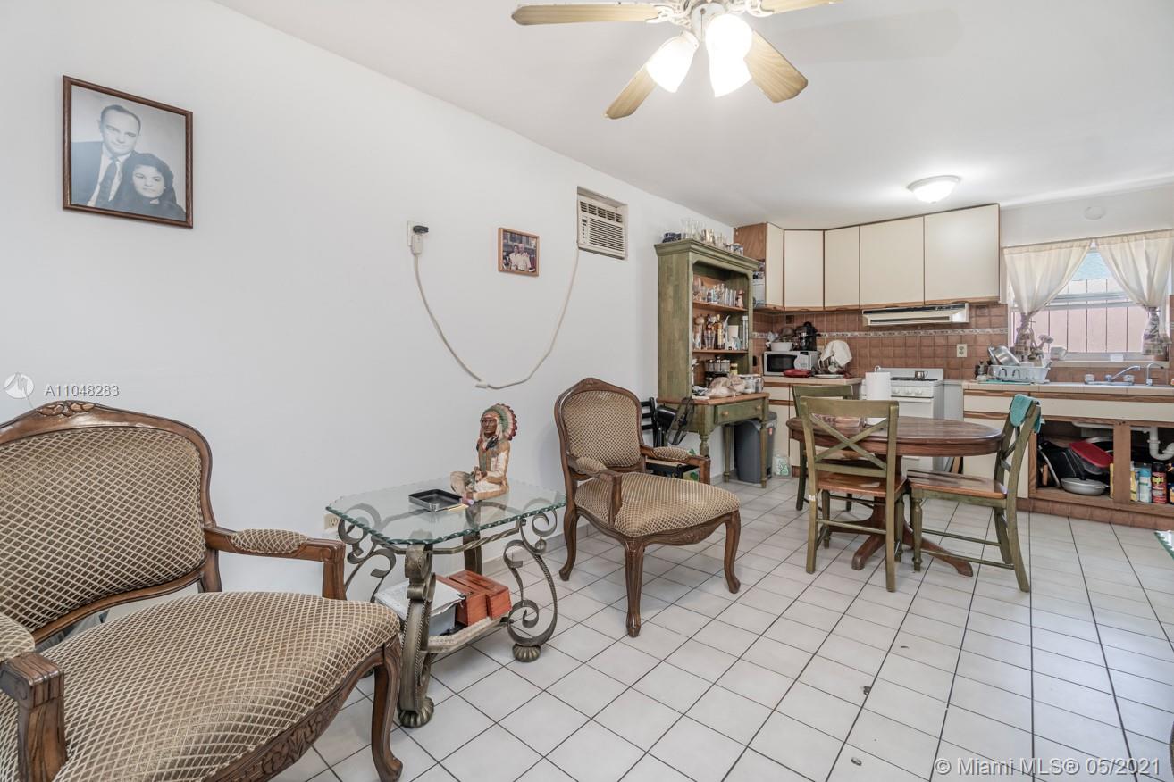See details / 1960 sq. ft. $ 2021-05-26 0 Photo