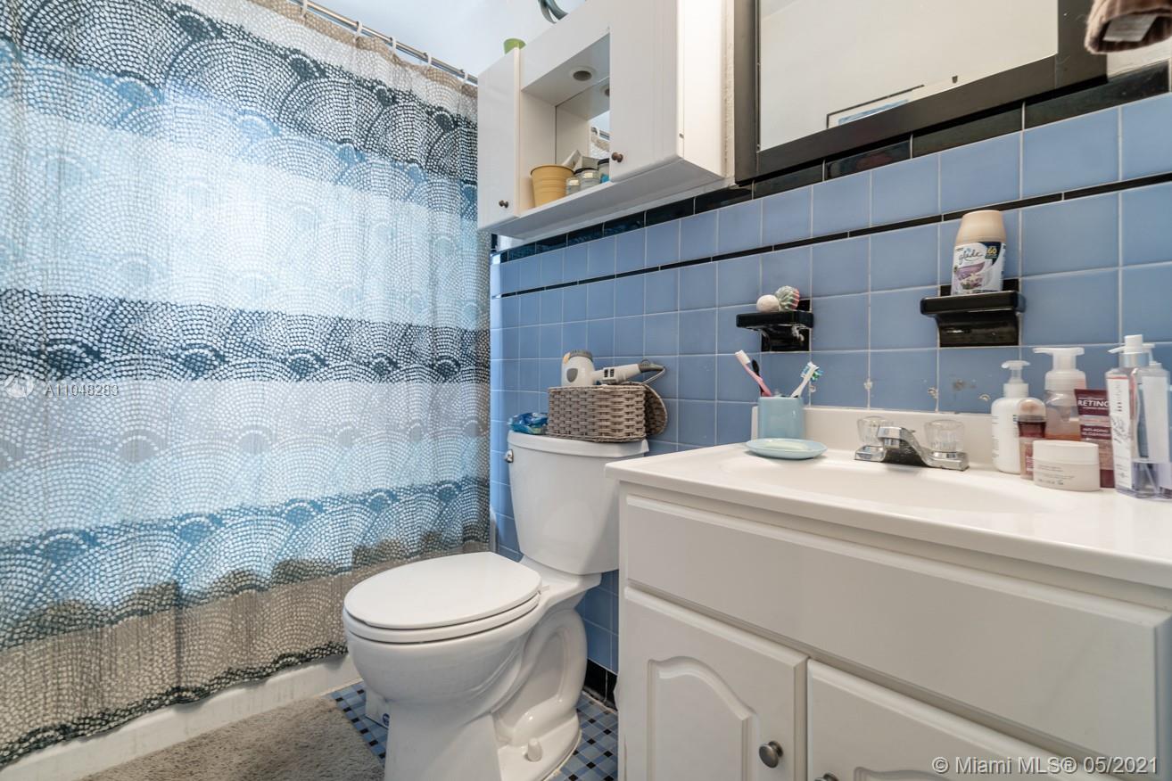 See details / 1960 sq. ft. $ 2021-05-26 0 Photo