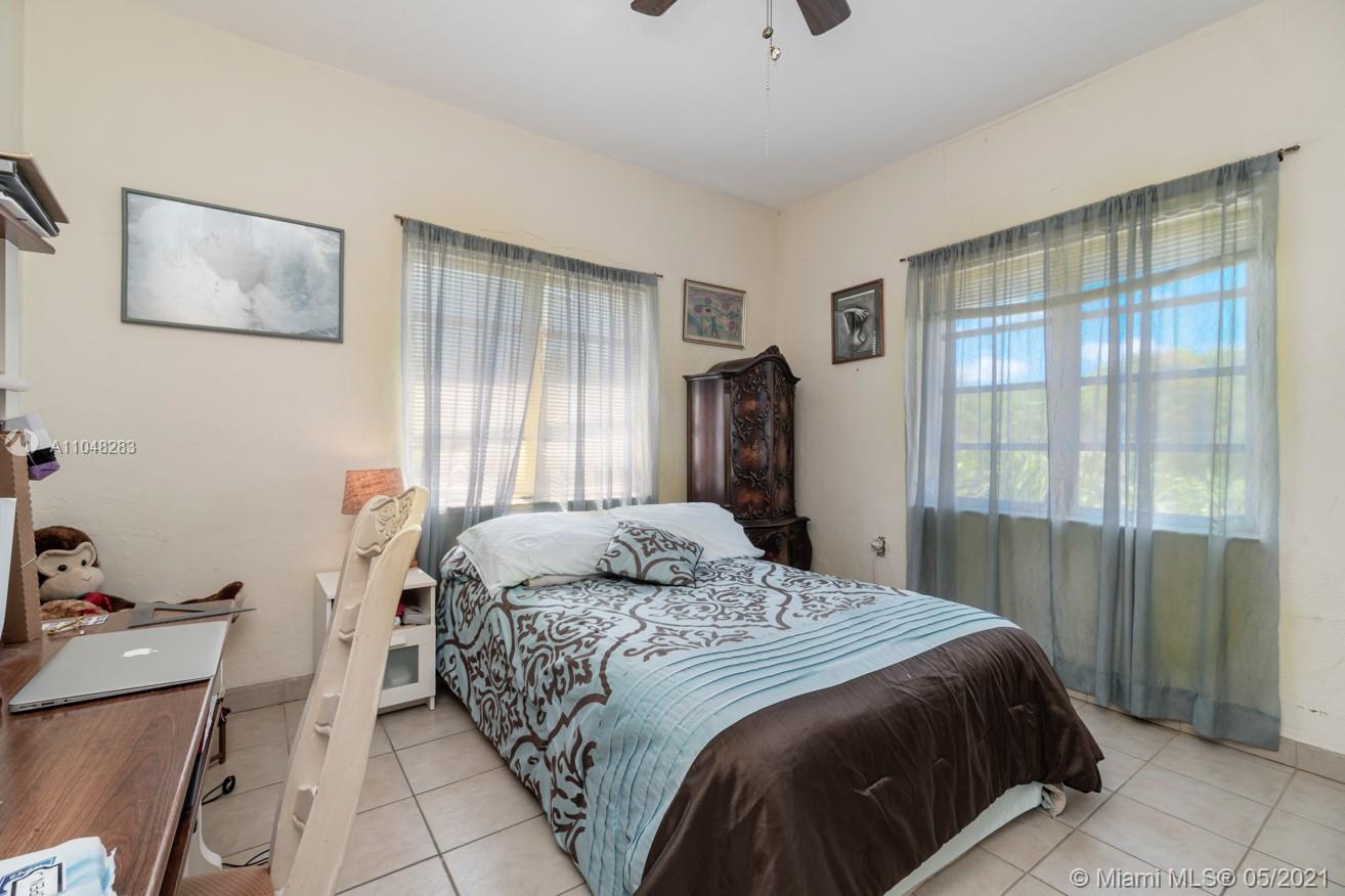 See details / 1960 sq. ft. $ 2021-05-26 0 Photo