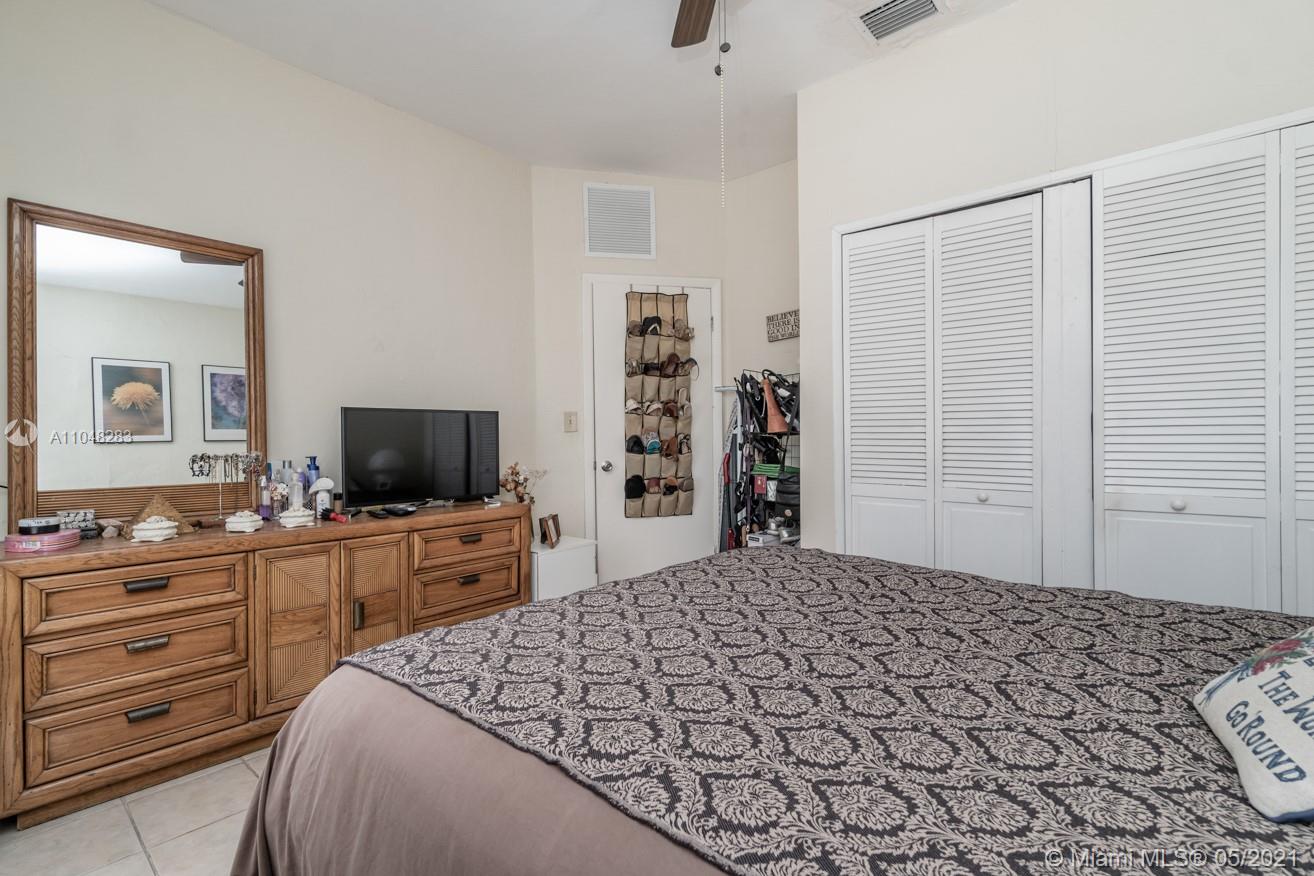 See details / 1960 sq. ft. $ 2021-05-26 0 Photo
