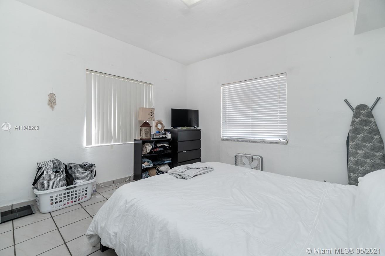 See details / 1960 sq. ft. $ 2021-05-26 0 Photo