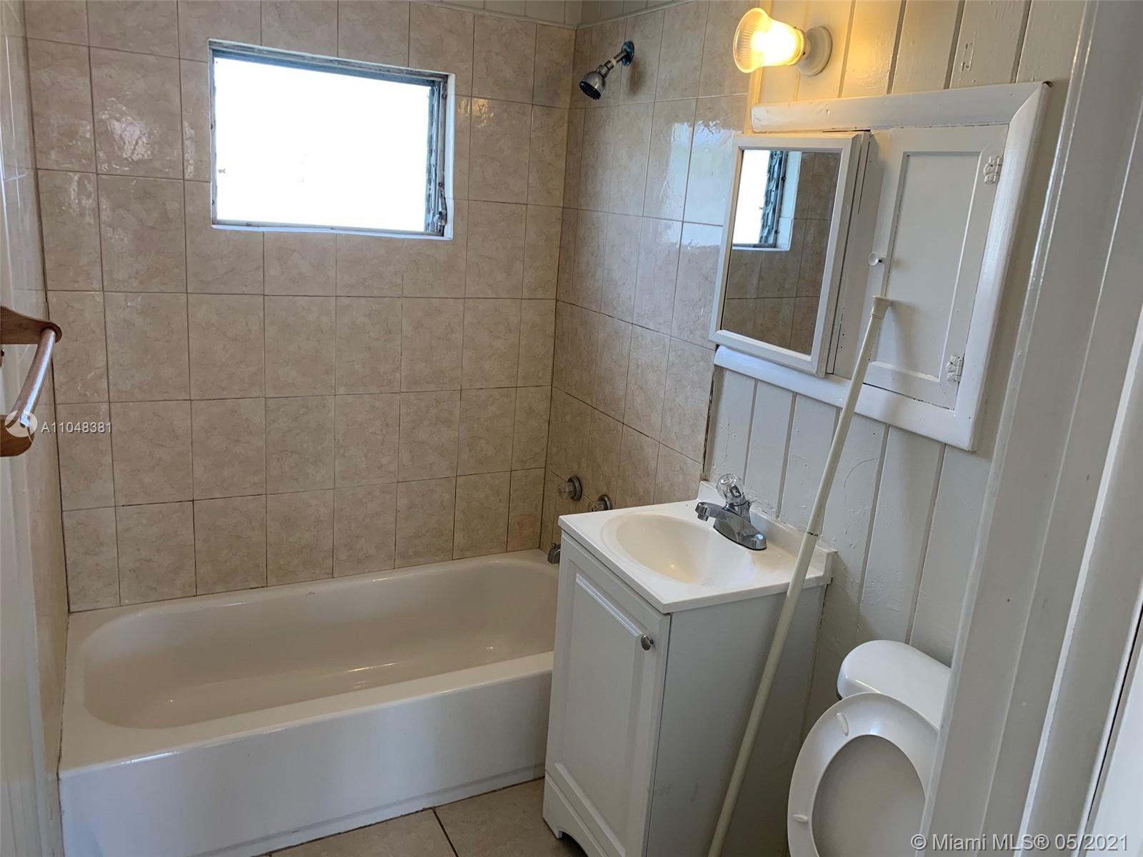 See details / 1322 sq. ft. $ 2021-05-27 0 Photo