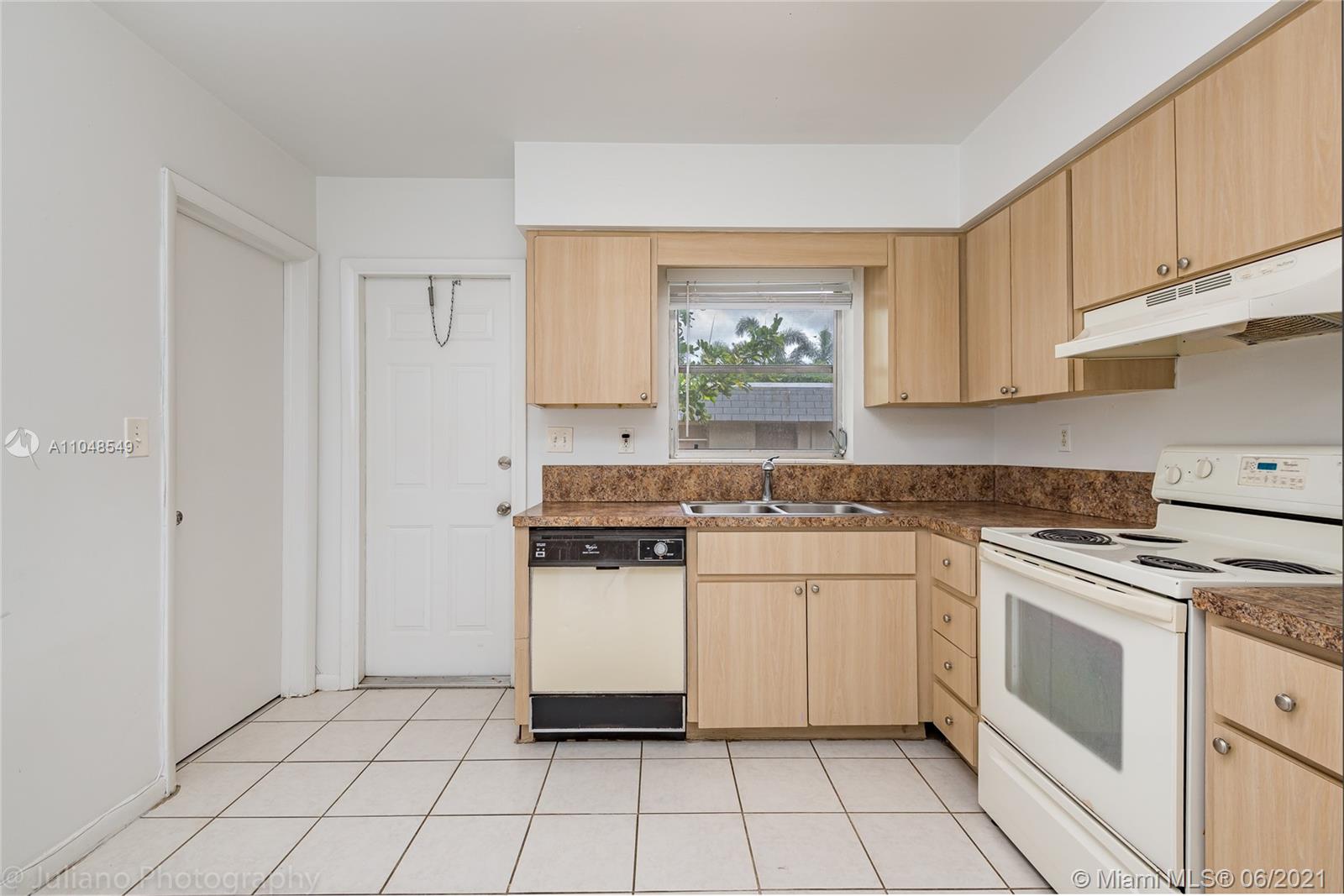 See details / 1818 sq. ft. $ 2021-05-27 0 Photo