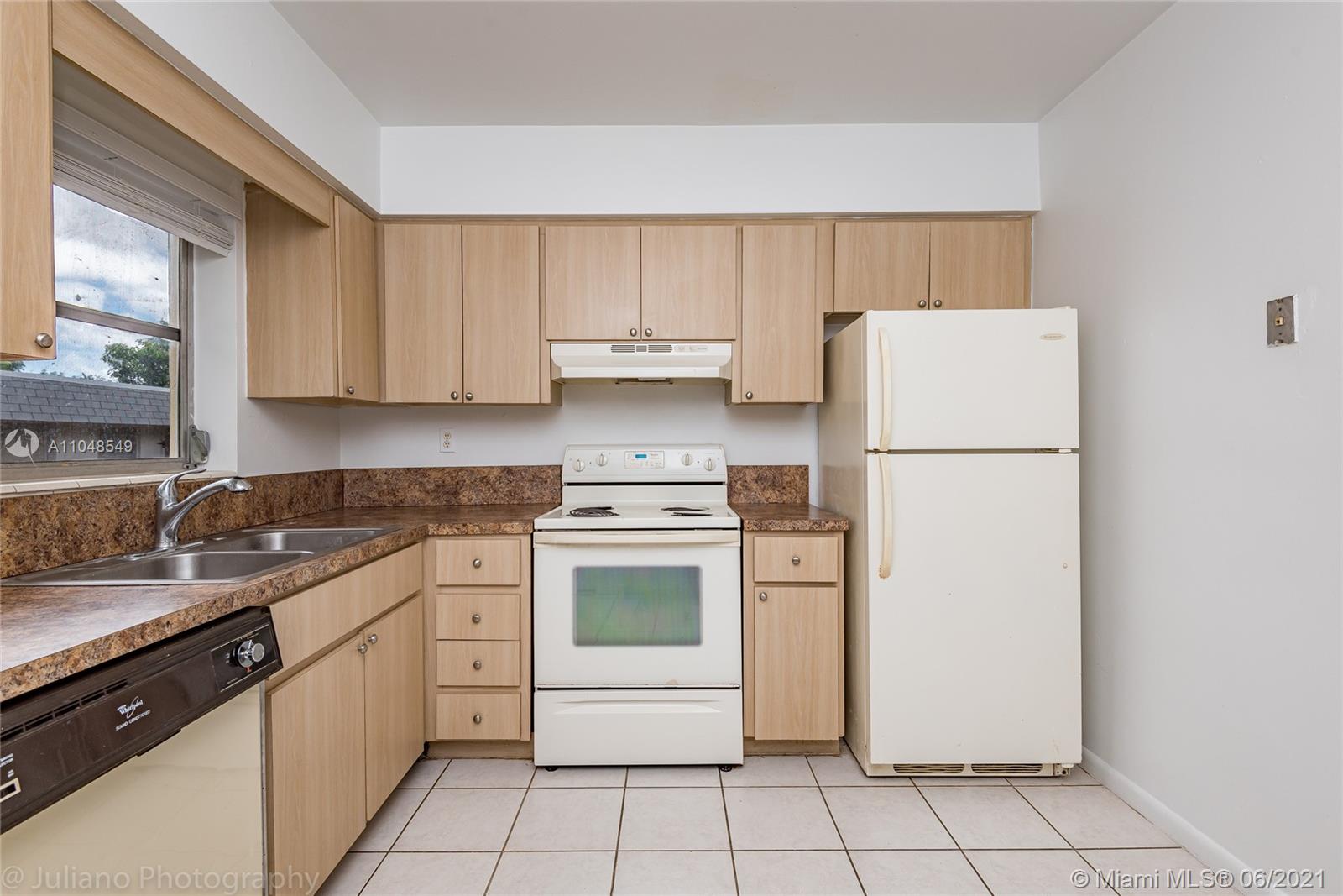 See details / 1818 sq. ft. $ 2021-05-27 0 Photo