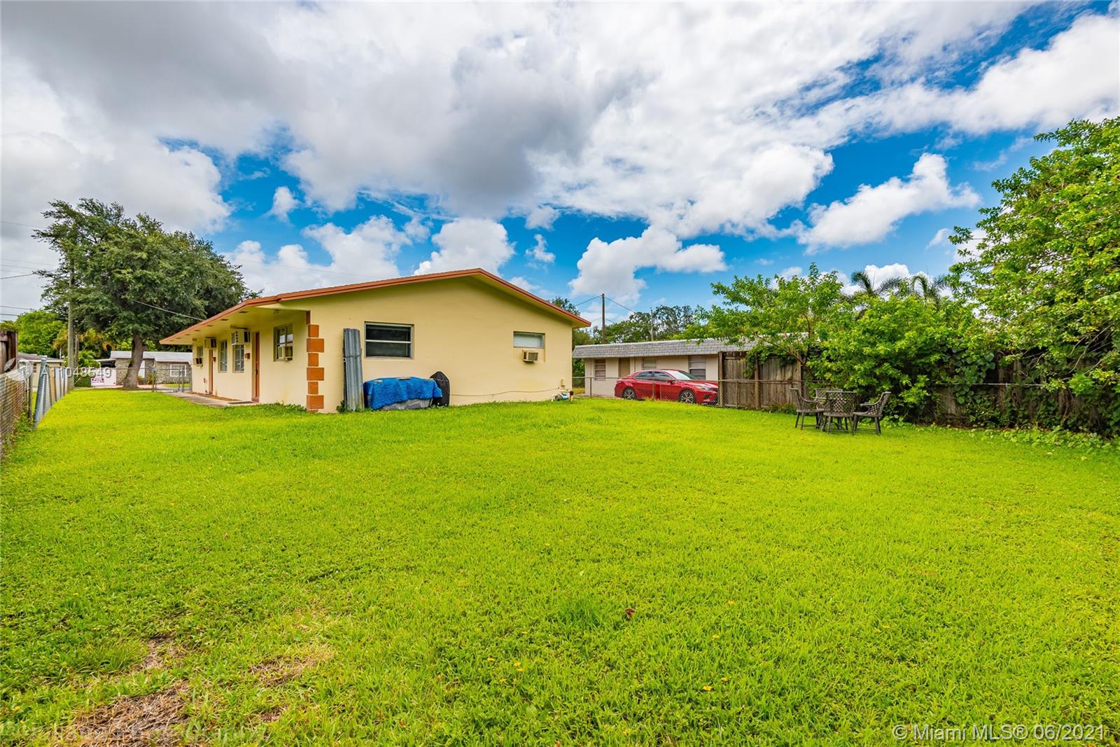 See details / 1818 sq. ft. $ 2021-05-27 0 Photo