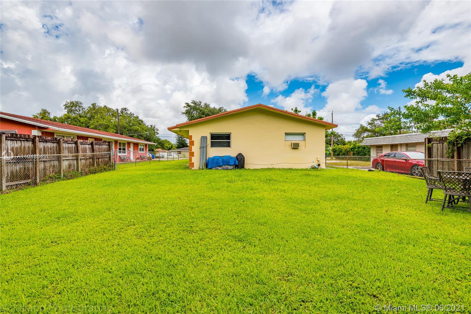 See details / 1818 sq. ft. $ 2021-05-27 0 Photo