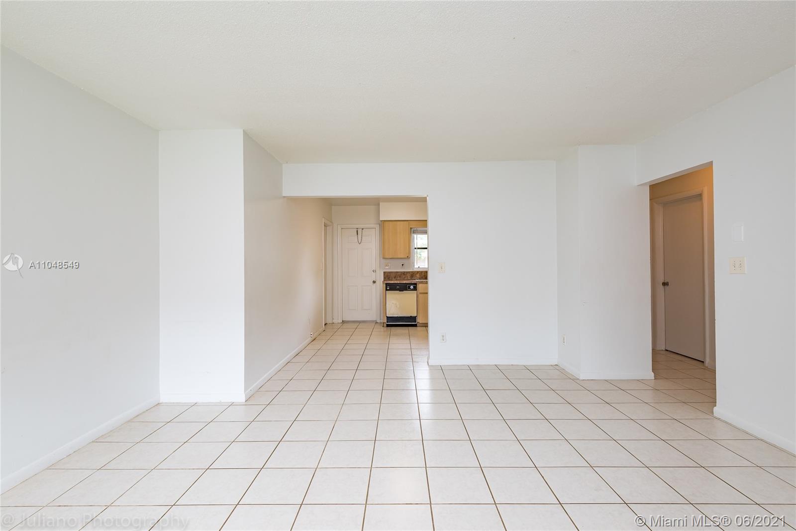 See details / 1818 sq. ft. $ 2021-05-27 0 Photo