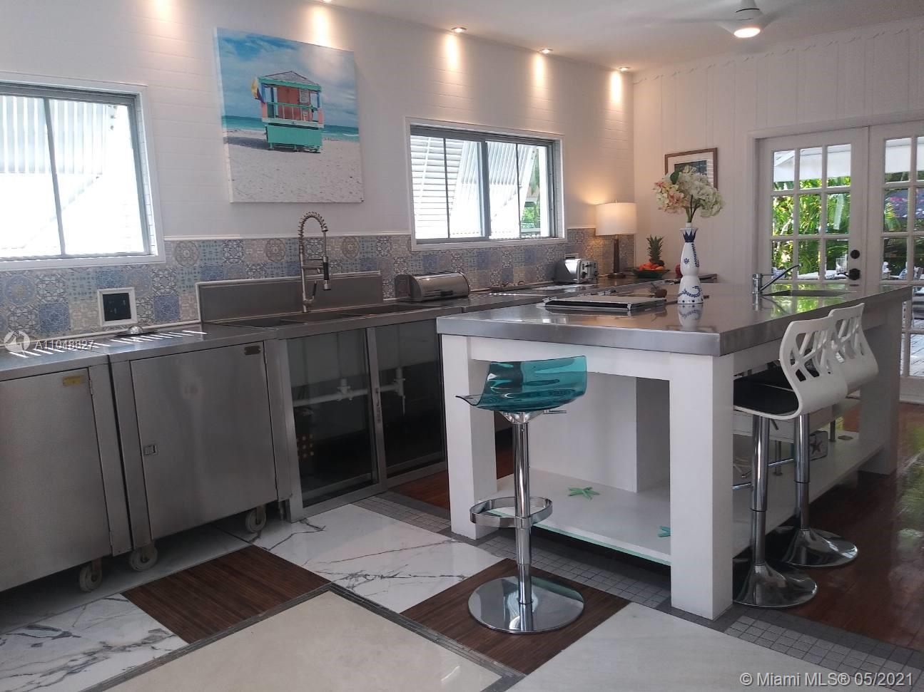 See details / 2791 sq. ft. $ 2021-05-28 0 Photo