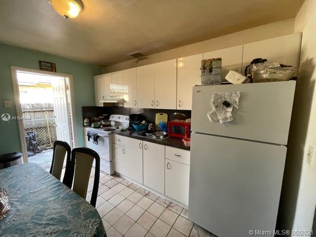 See details / 1450 sq. ft. $ 2021-05-27 0 Photo