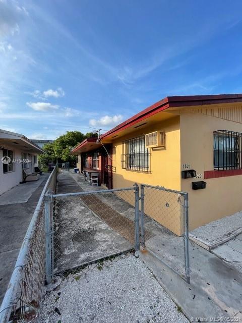 See details / 1450 sq. ft. $ 2021-05-27 0 Photo