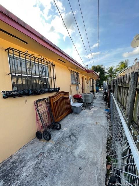 See details / 1450 sq. ft. $ 2021-05-27 0 Photo