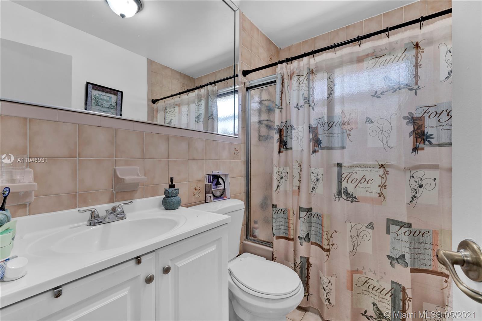 See details / 2717 sq. ft. $ 2021-05-28 0 Photo