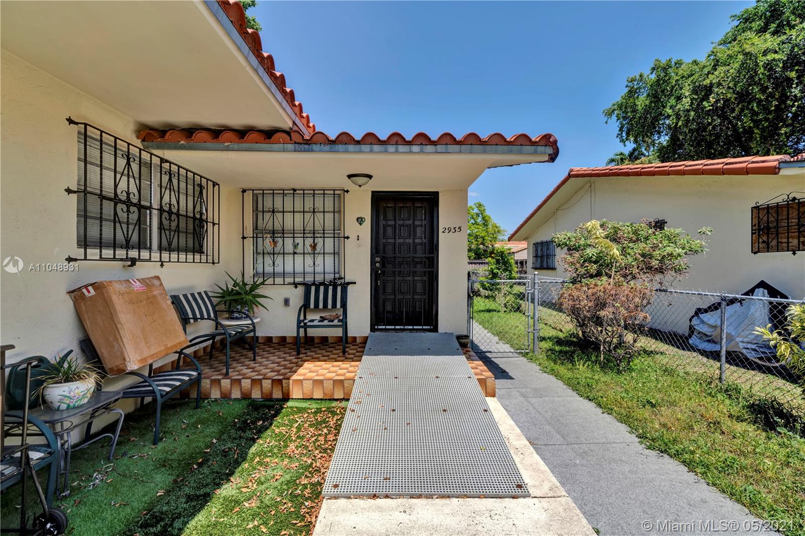 See details / 2717 sq. ft. $ 2021-05-28 0 Photo