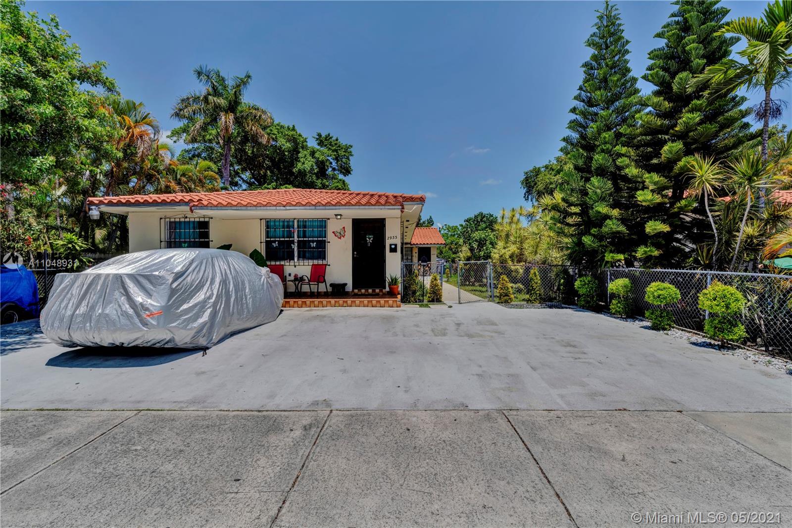See details / 2717 sq. ft. $ 2021-05-28 0 Photo