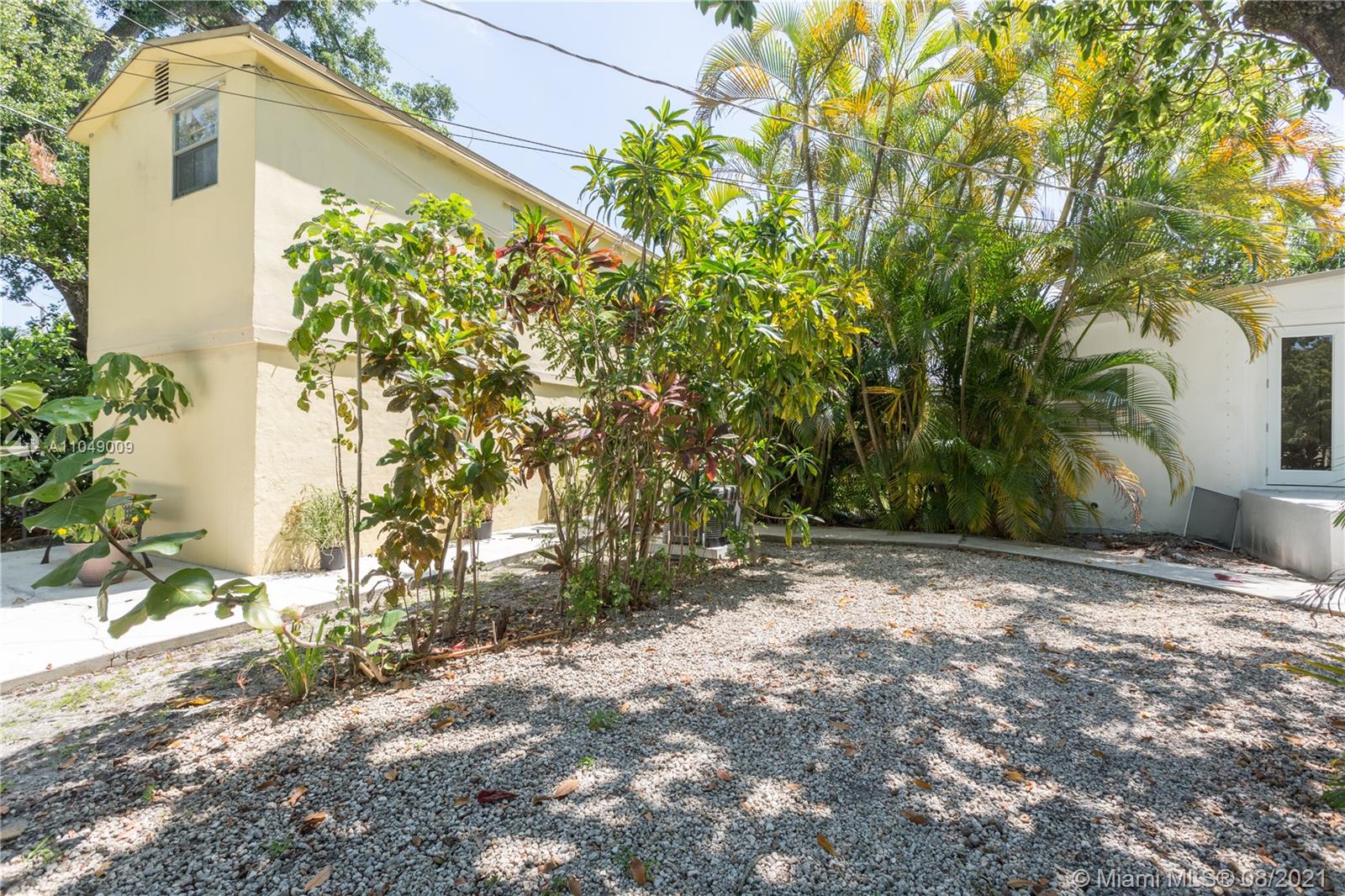See details / 2698 sq. ft. $ 2021-05-28 0 Photo