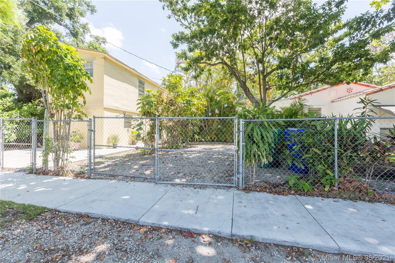 See details / 2698 sq. ft. $ 2021-05-28 0 Photo