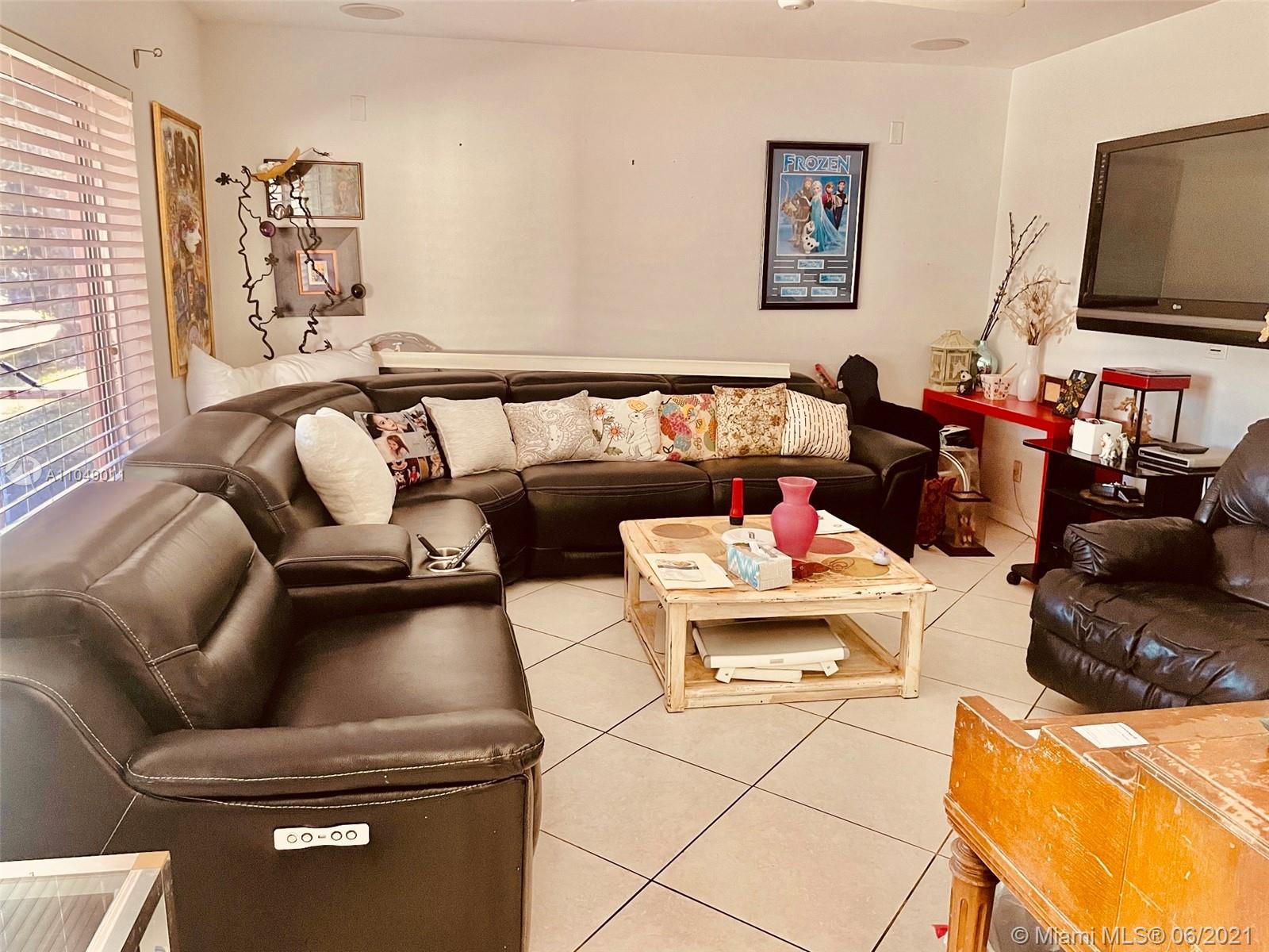 Ver detalles 4 / 2 2016 sq. ft. $ 2021-05-28 0 foto