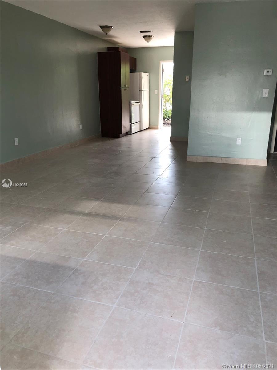See details 9 / sq. ft. $ 2021-05-28 0 Photo
