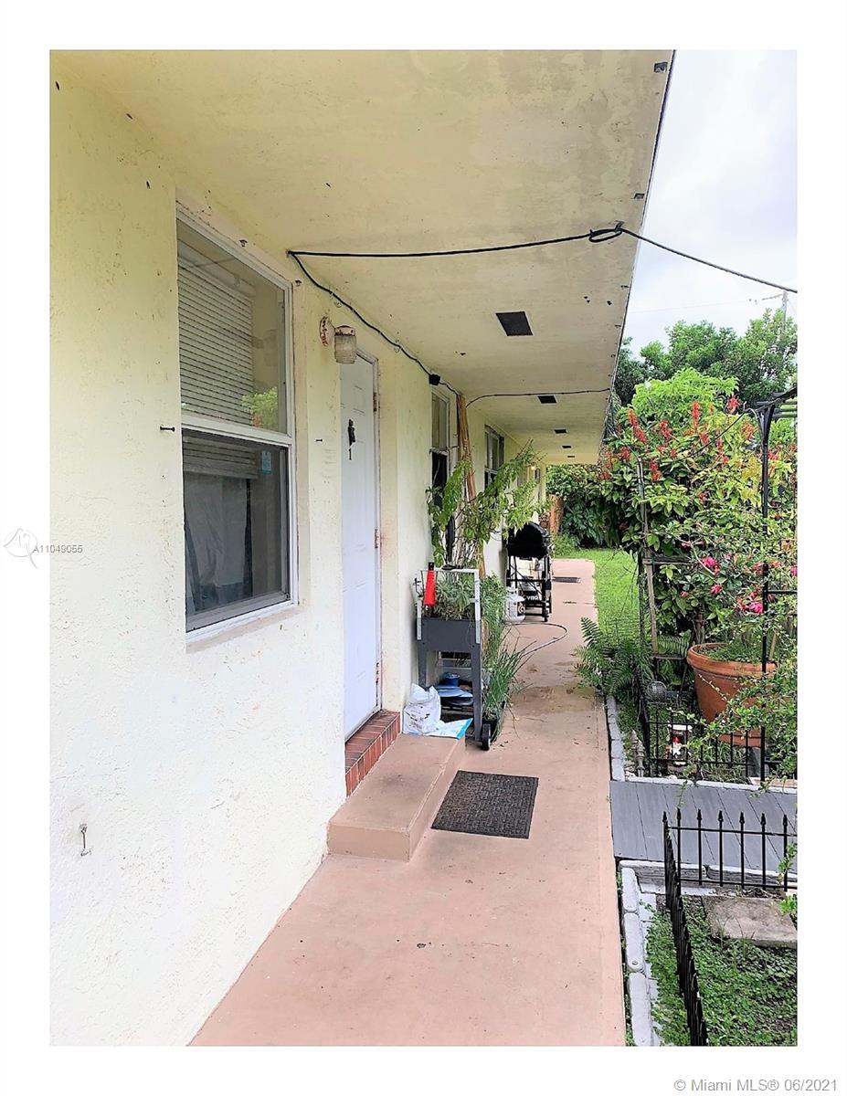 See details / 1812 sq. ft. $ 2021-05-28 0 Photo