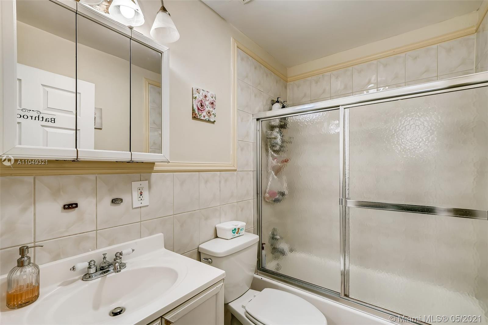 See details / 1920 sq. ft. $ 2021-05-28 0 Photo