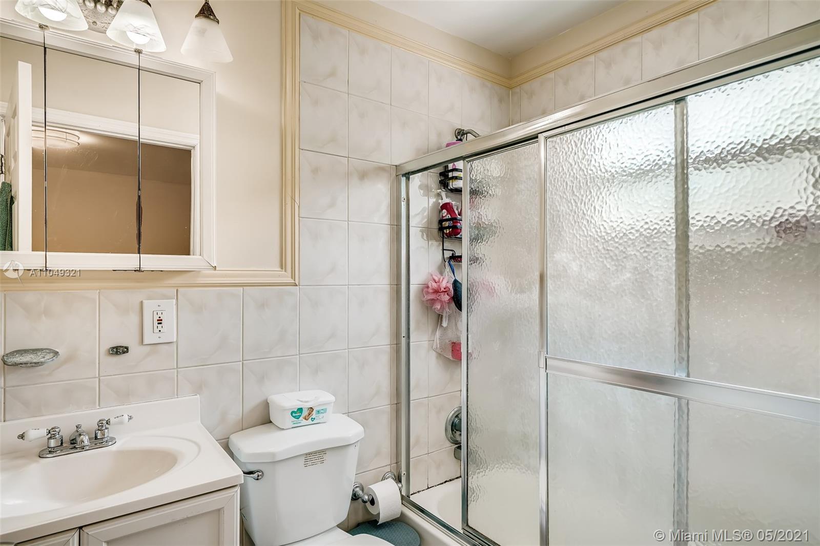 See details / 1920 sq. ft. $ 2021-05-28 0 Photo