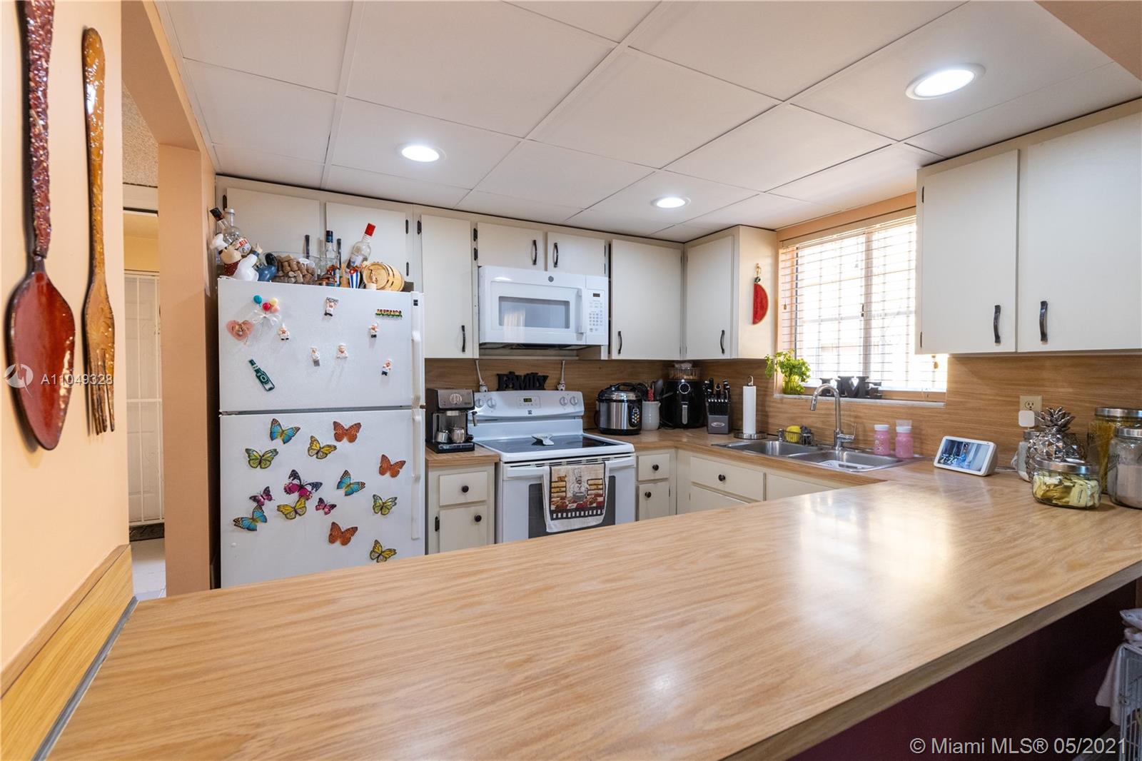 See details / 3531 sq. ft. $ 2021-05-28 0 Photo